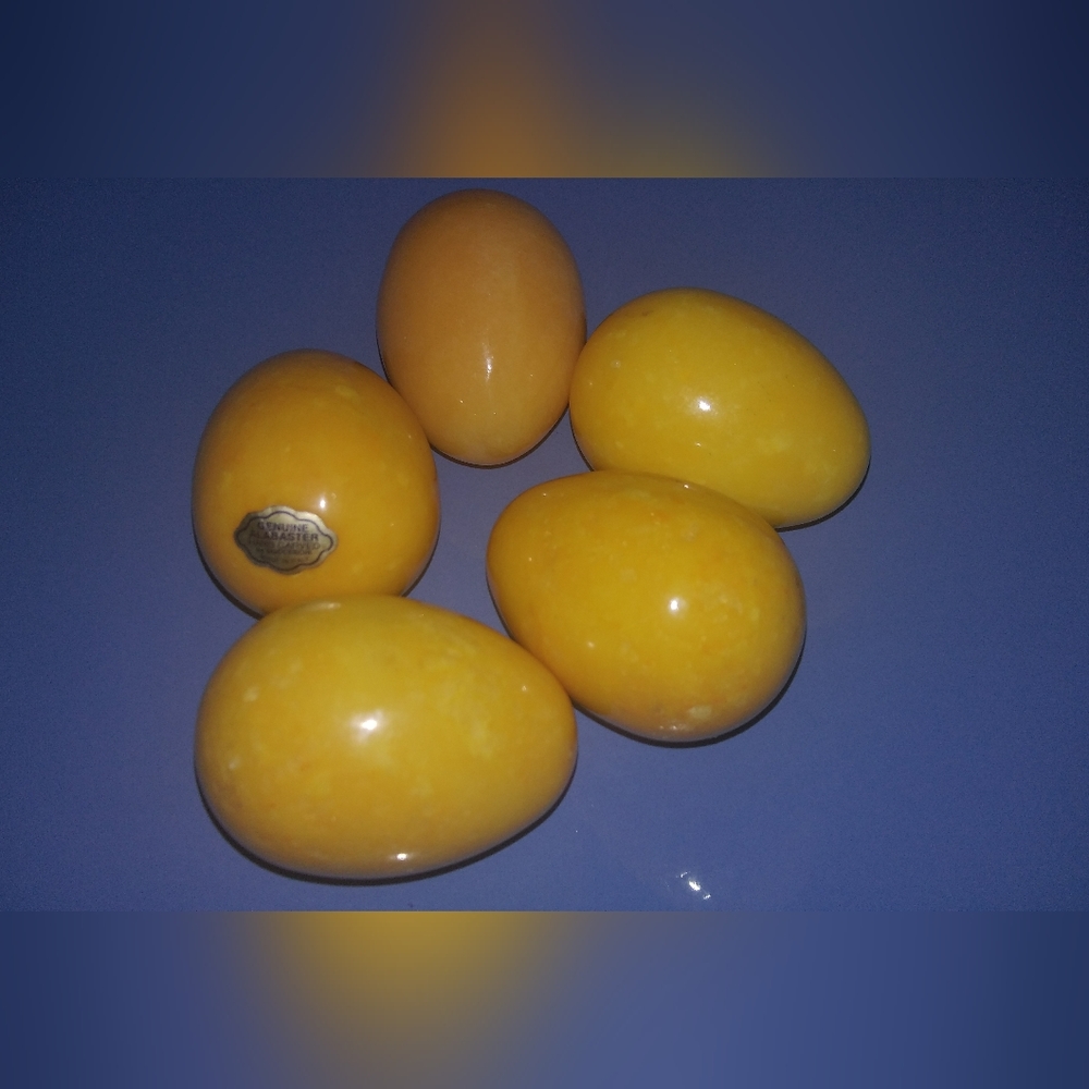 Alabaster Easter Eggs Handmade Italy Yellow